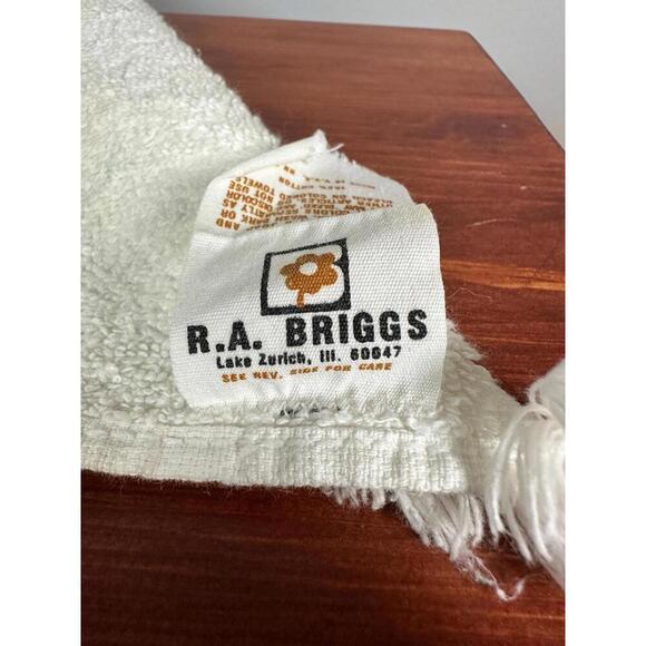 Vintage Namco Holiday Geese Potholder and Vintage R.A Briggs Holiday Tea Towel - Picture 8 of 10